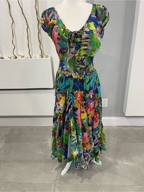 Multicolor Floral Smocked-Waist Midi Dress - Vibrant Garden Print